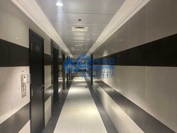 {i.property_images.first.image.alt}}