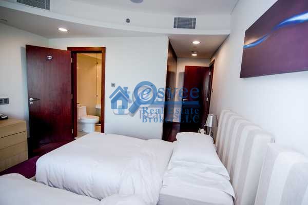 {i.property_images.first.image.alt}}