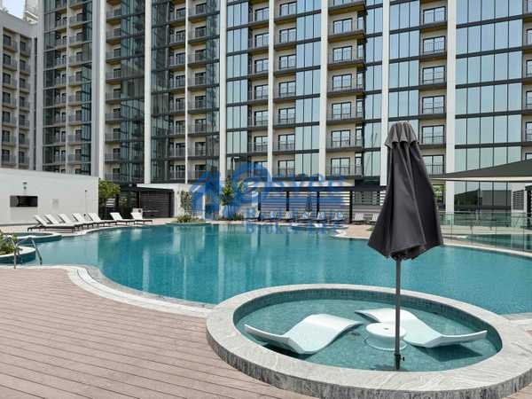 {i.property_images.first.image.alt}}