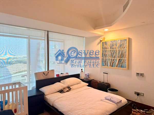 {i.property_images.first.image.alt}}