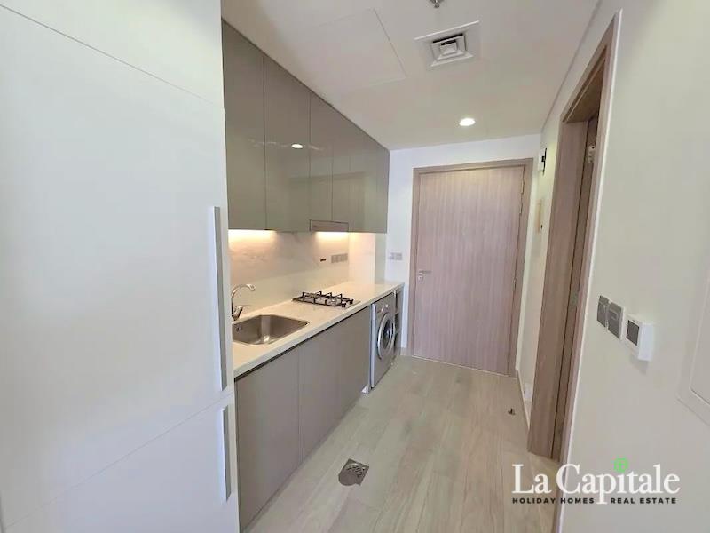 FIRST TENANT | READY TO MOVE | COMMUNITY VIEW