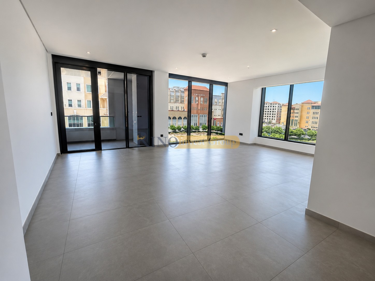 Huge Layout 3BHK+M | Near Metro | The Pearl