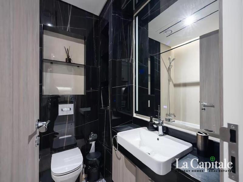 READY TO MOVE | FULLY FURNISHED | NEAR TO METRO