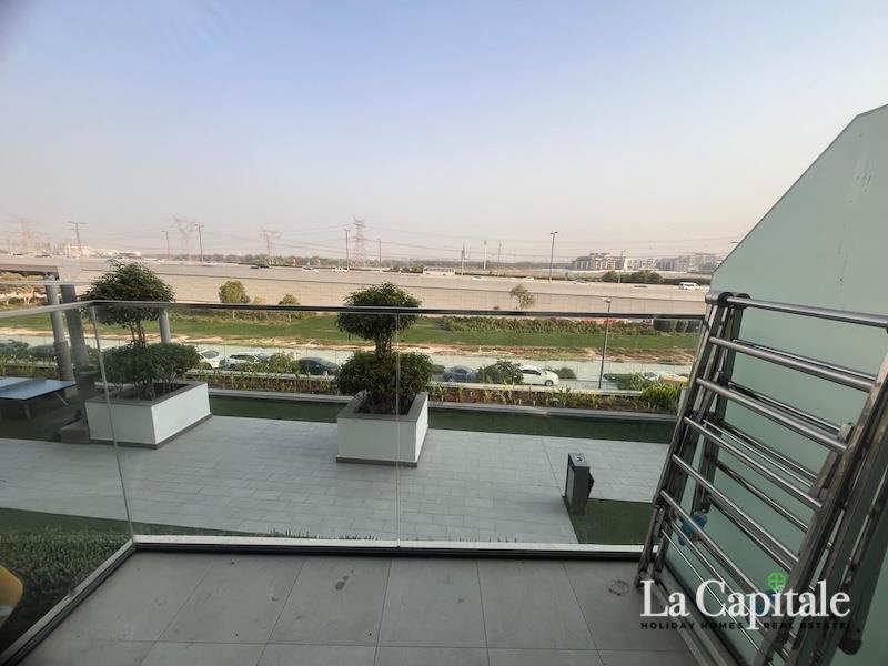 FULLY FURNISHED | CHILLER FREE | READY TO MOVE