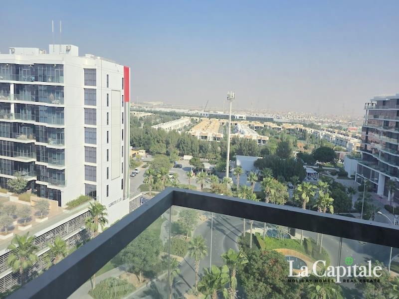 HIGH FLOOR | VACANT UNIT | WELL-MAINTAINED
