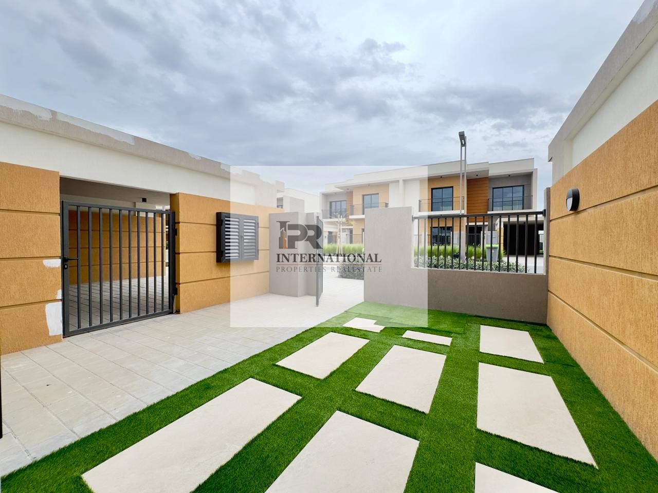 4 slide