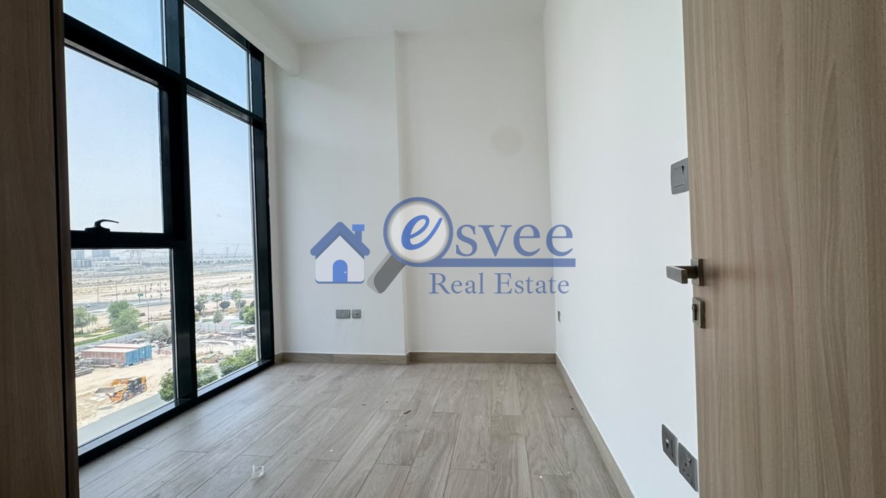 {i.property_images.first.image.alt}}