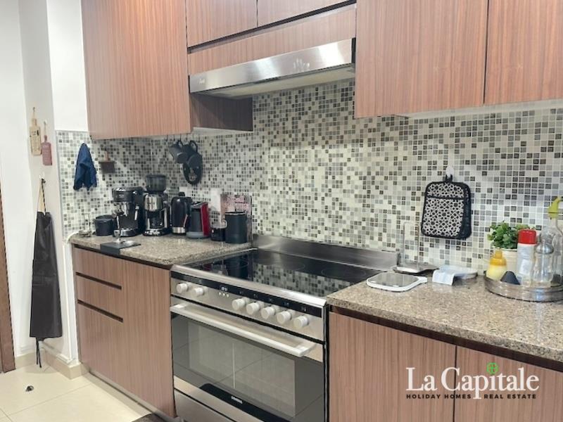 FULLY FURNISHED | PARK VIEW | CLOSED KITCHEN