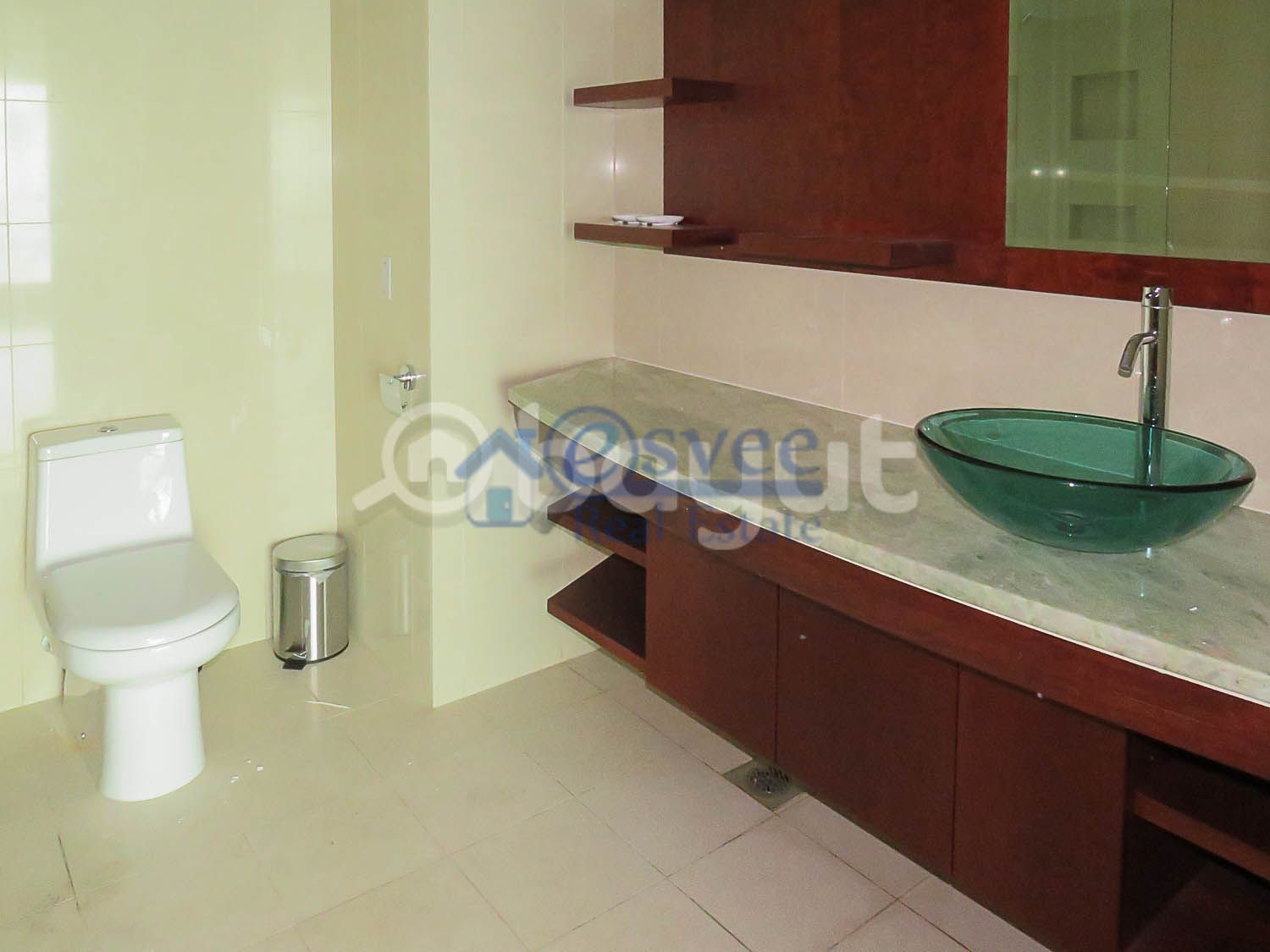 Spacious 3Br Duplex Apartment for sale - rented