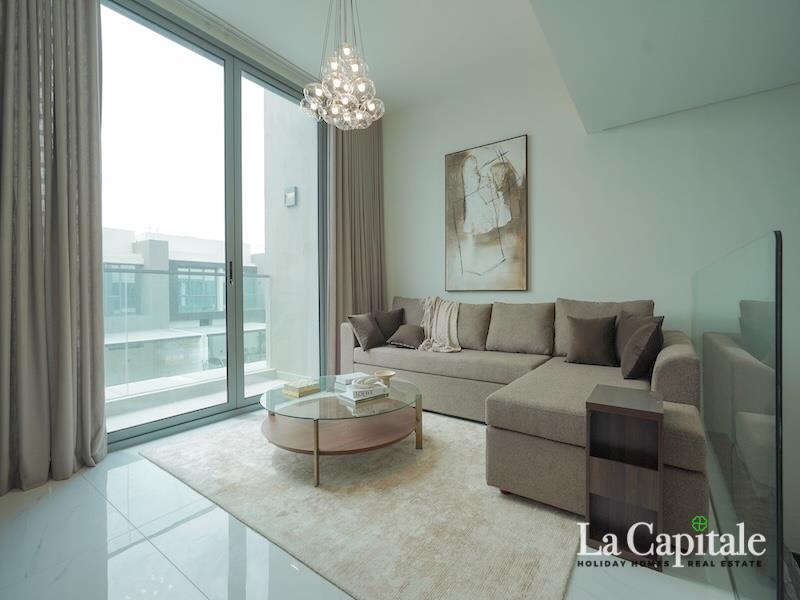 READY TO MOVE | HUGE PLOT | FULLY FURNISHED