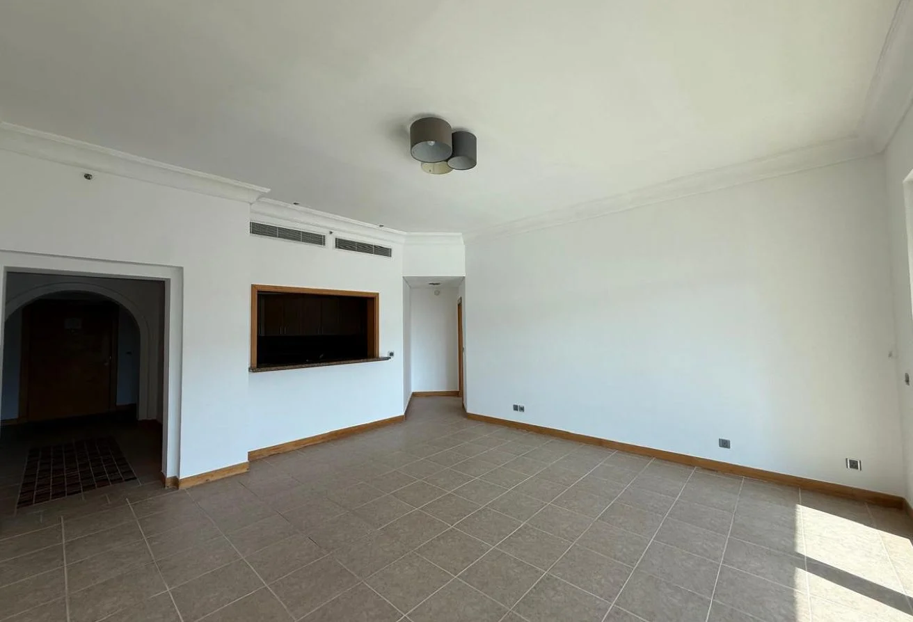 4BR + MAID | PRIVATE GARDEN | 4 CHEQUES