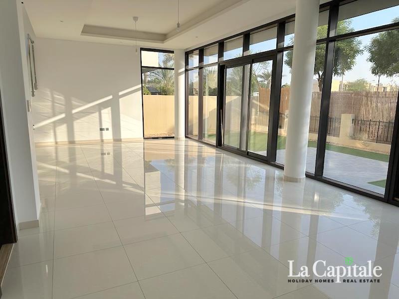 Large Plot | Single Row | Next to Park | Vacant
