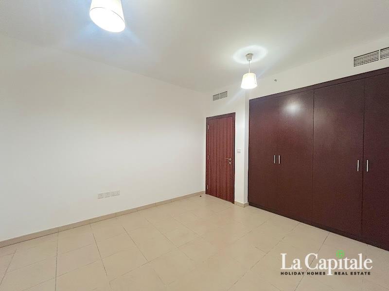 READY TO MOVE | PARTIAL MARINA VIEW | BEACH ACCESS