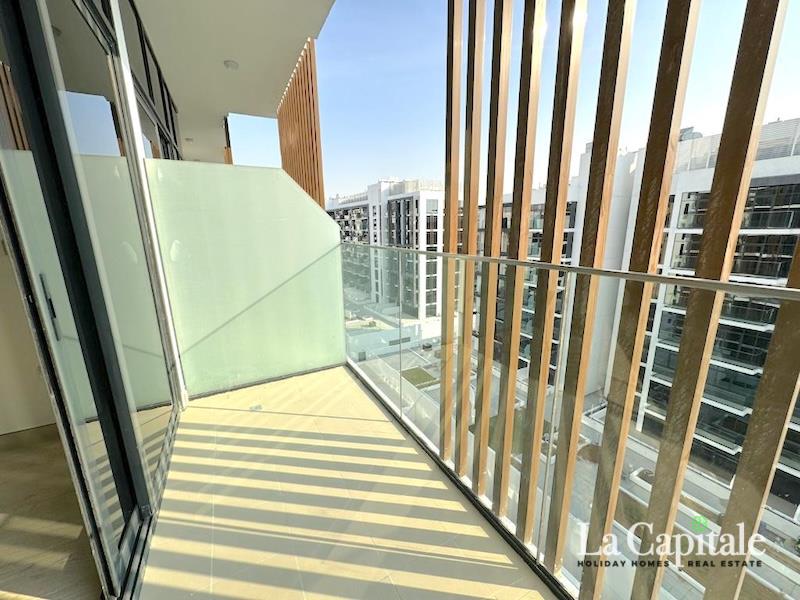 UNFURNISHED | CHILLER FREE | POOL VIEW | SPACIOUS