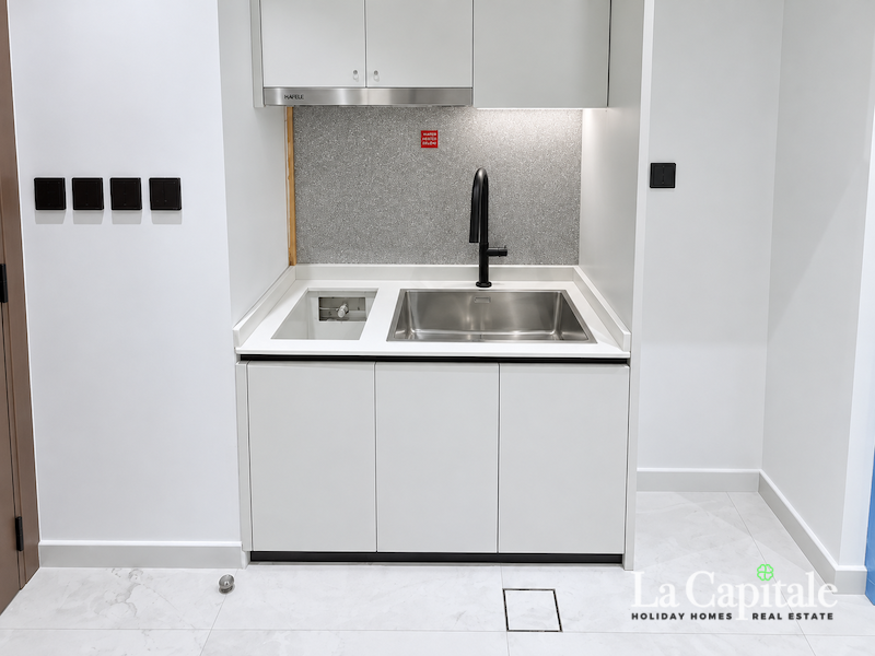 POOL AND OPEN VIEW | FURNISHED | HIGH FLOOR |